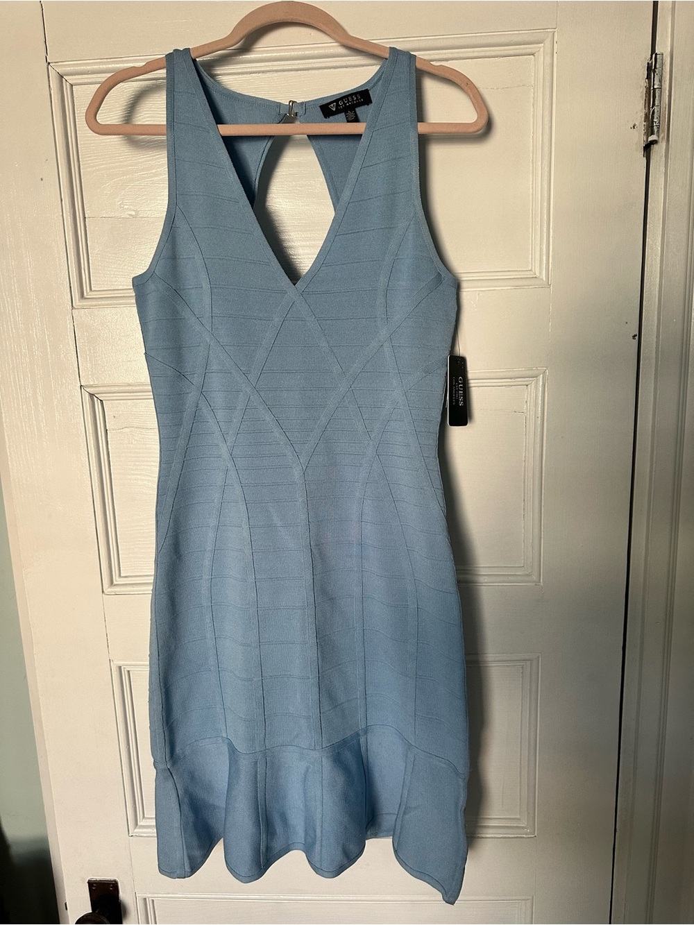 Listing Title:GUESS NWT Flounce Hem Bandage Bodycon Dress Powder Sky Blue L